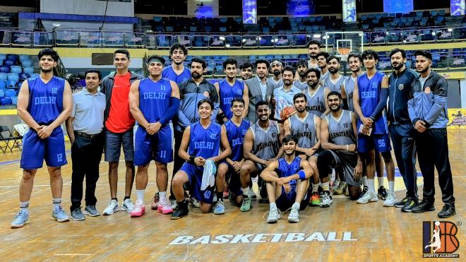 Aamir Khan group photo with IB Sports Academy athletes and coaches during Sitaare Zameen Par shoot