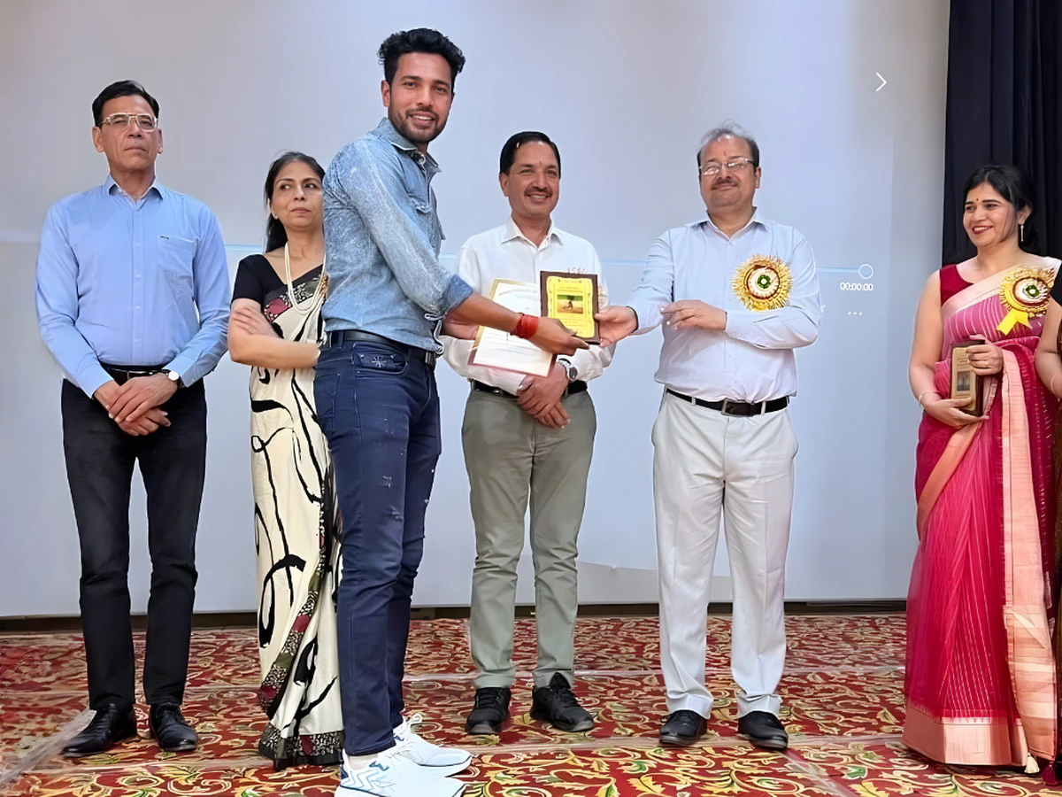 Award certificate for Best Preceptor from the Directorate of Education